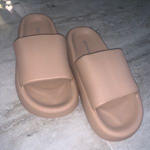 Pillow Slides